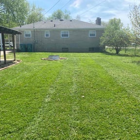 lawn service by Darrttttttt&#039;s lawncare LLC reviewed on August 15, 2025