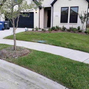 grass cutting by Cuadra Property Management reviewed on August 18, 2025