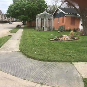 turf maintenance by Gonzalez Landscaping reviewed on April 25, 2024