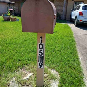 lawn service by Omar Norris reviewed on June 4, 2024
