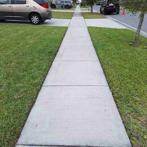 grass cutting by Santos Benites Landscaping LLC reviewed on June 29, 2025