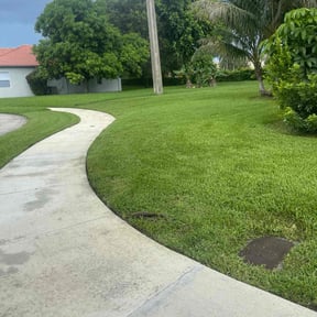 lawn service by Kut Rite Lawn and Tree Maintenance reviewed on August 29, 2024