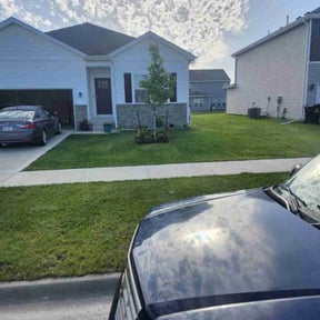 yard care by Emerson mowing reviewed on August 15, 2025