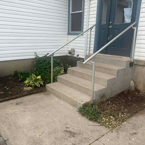Flower Bed Weeding by Robert’s Mowing reviewed on April 19, 2026