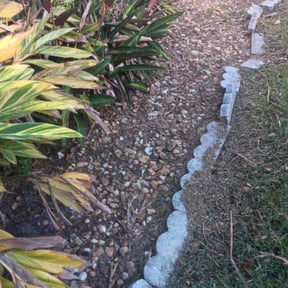 Flower Bed Weeding by On Point Lawn Care reviewed on November 9, 2025