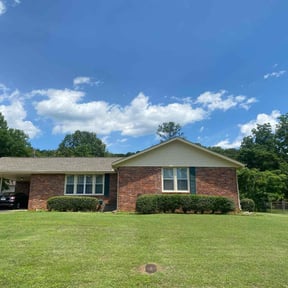 landscaping by Clean Cut Grounds reviewed on August 18, 2025