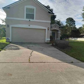 Bush Trimming by Scott Bensing Lawn Care reviewed on August 15, 2025