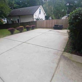Leaf Removal by Ortega lawn services LL reviewed on September 29, 2025
