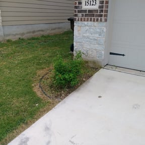 Flower Bed Weeding by Winters' End Landscaping reviewed on August 16, 2025