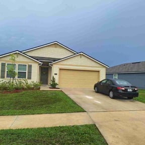 landscape maintenance by All season landscaping reviewed on August 15, 2025