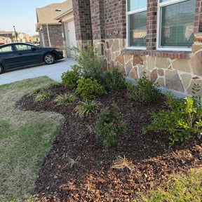 Flower Bed Weeding by Golden Zone Landscaping reviewed on March 31, 2026