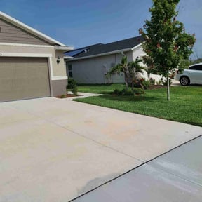 gardening service by Elenas Lawn Care LLC reviewed on January 19, 2026