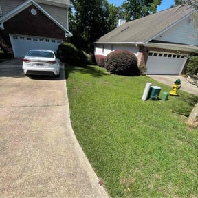 yard care by Kevin Vanburen reviewed on August 16, 2025