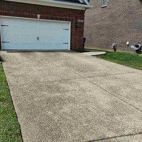 Flower Bed Weeding by Ultimate Landscape Contractor reviewed on August 14, 2026