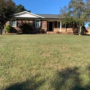 Bush Trimming by Lexington Lawn Care Services reviewed on August 21, 2025