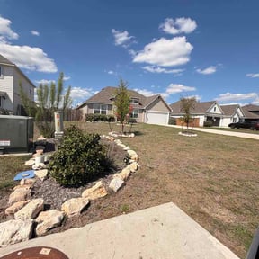 Flower Bed Weeding by Velasco Landscape reviewed on April 13, 2026