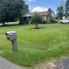 yard work by bjourklund landscaping reviewed on August 20, 2025