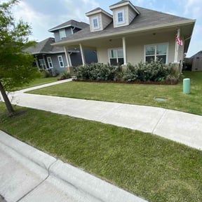 turf care by Mowing Maxx Lawn Care Services reviewed on August 1, 2025