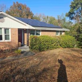 Bush Trimming by Wandy Services reviewed on December 23, 2025