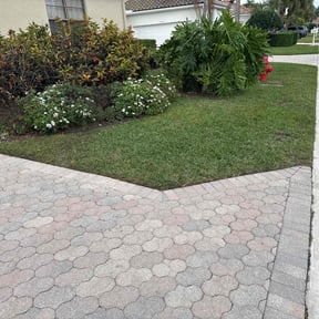 gardening service by Tyler lawn service reviewed on August 18, 2025