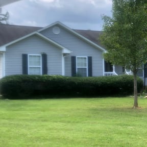 Bush Trimming by MRG Lawn Services reviewed on August 17, 2025