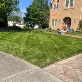 landscape maintenance by AD’s Outdoor Solutions reviewed on November 27, 2025