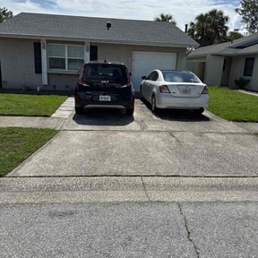 yard work by Loza Green &amp; Handy reviewed on November 19, 2025