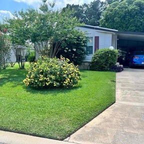 gardening service by Scott Bensing Lawn Care reviewed on August 21, 2025