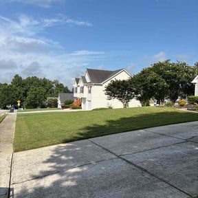 yard care by JES Lawn Service LLC reviewed on May 19, 2024