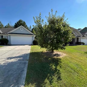 residential landscaping by jd landscaping reviewed on August 17, 2025