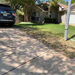 Leaf Removal by Setzer Lawn and Landscape reviewed on September 26, 2025