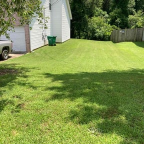 landscaping services by EMP GROUNDSKEEPING LLC reviewed on August 19, 2025