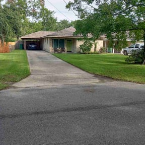 landscaping services by Tammy Becker Pool and Lawn Care reviewed on November 19, 2025