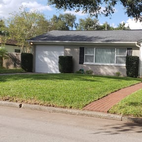 Bush Trimming by Martell's lawn care reviewed on August 21, 2025