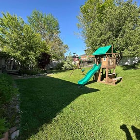 landscape maintenance by Ground Effectz LLC reviewed on August 17, 2025