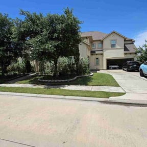 landscaping by Smack Down lawns and tractor services reviewed on August 15, 2025