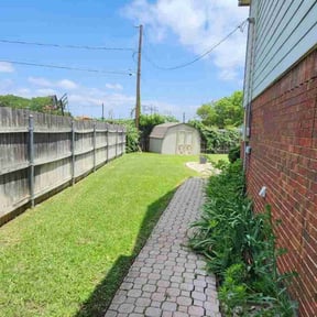 residential landscaping by MDS Creations reviewed on August 21, 2025