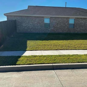 turf maintenance by J.P Lawn Maintenance reviewed on September 27, 2023