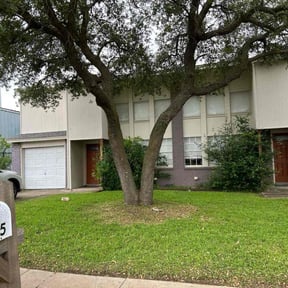 gardening service by One Tough Mama Roofing and Landscaping LLC reviewed on November 23, 2025