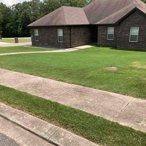 lawn care by Ralphs Lawn Service reviewed on September 22, 2025