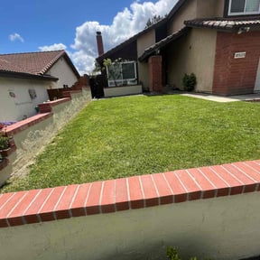 yard maintenance by Flores Garden Landscapes reviewed on November 19, 2025