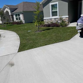 lawn care services by Island lawncare reviewed on August 17, 2025