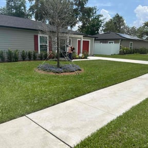 turf maintenance by Babcock Enterprises LLC reviewed on August 17, 2025