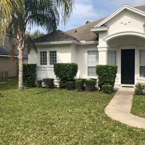 Bush Trimming by Inversiones Jar reviewed on January 26, 2026