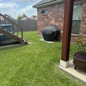 grass maintenance by Guevara Landscaping reviewed on March 14, 2024