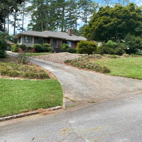 gardening service by Second Glance Landscaping LLC reviewed on August 16, 2025