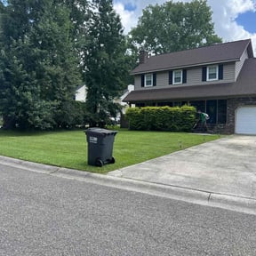 yard work by Township Mowing reviewed on October 29, 2024