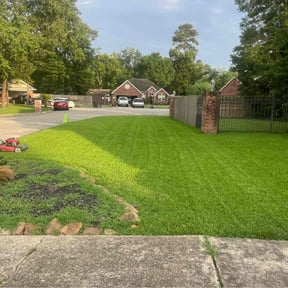 landscaping services by Zeroslandscape reviewed on August 17, 2025