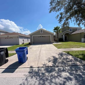 landscape maintenance by Aparicio Lawn Care reviewed on December 2, 2025