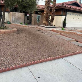 Leaf Removal by Isaac helping hands reviewed on August 16, 2026